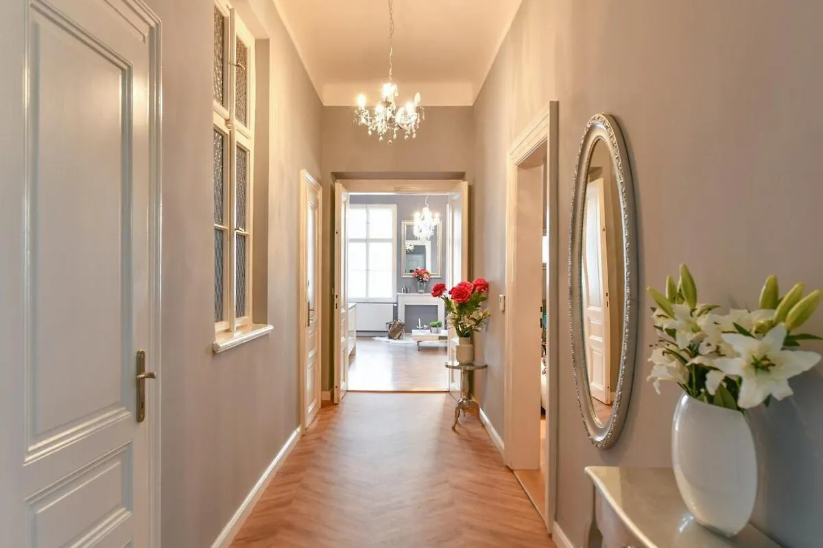 Cityscape Wenceslas Square Apartment Prague